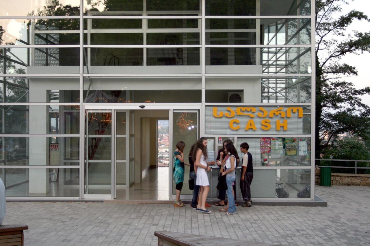 Park Hotel Kutaisi Exterior foto