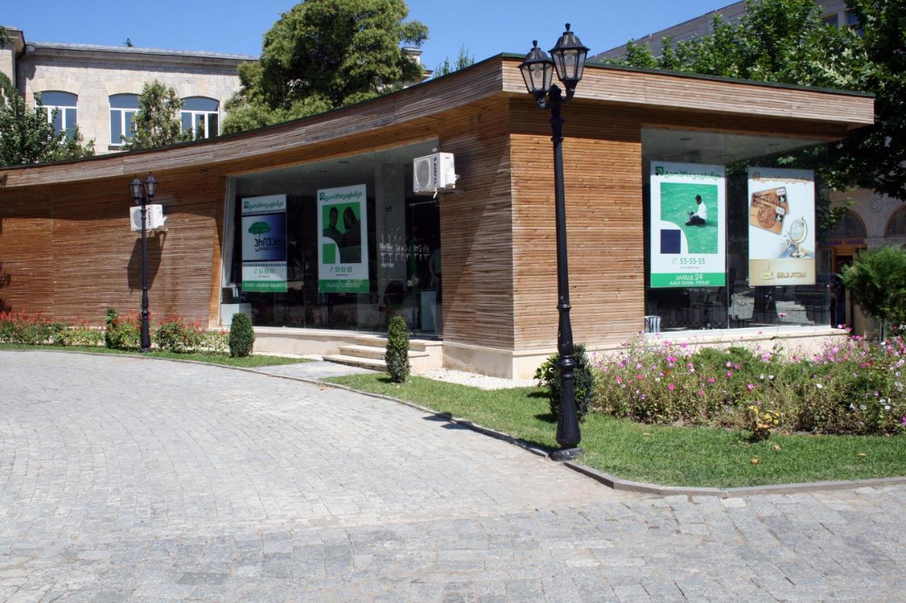 Park Hotel Kutaisi Exterior foto